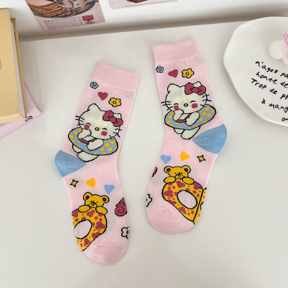 Trendy Cartoon Cat Women's Mid-Calf Socks Sweet Lovely Colorful Cotton School Anime Style Socks