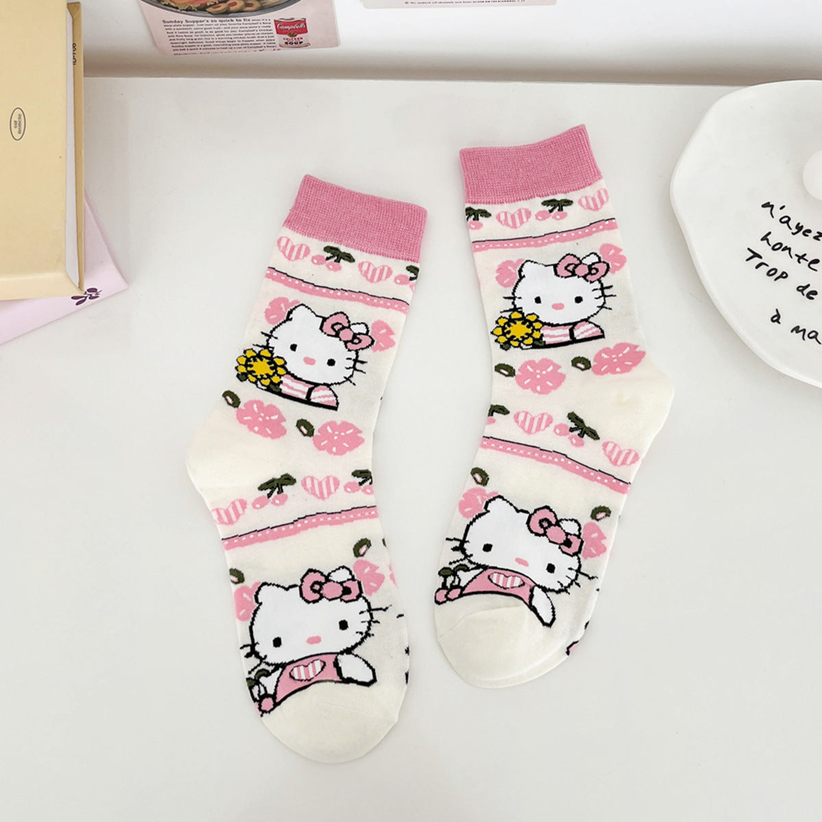 Trendy Cartoon Cat Women's Mid-Calf Socks Sweet Lovely Colorful Cotton School Anime Style Socks