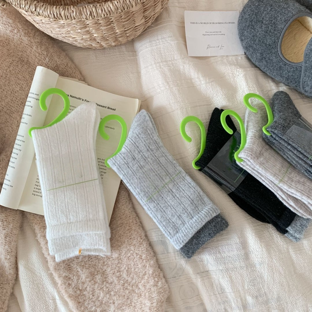 Women's Thick Wool Slouch Socks Fall Winter Breathable Seamless Crew Color-Block Double Ribbed Versatile Design